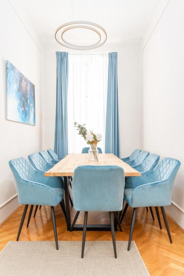 비엔나 Spacious And Near Metro I Close To Parks I Akh 아파트 외부 사진